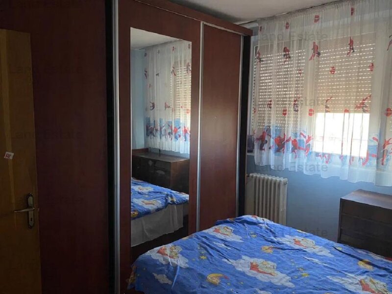 Apusului, apartament cu 3 camere.